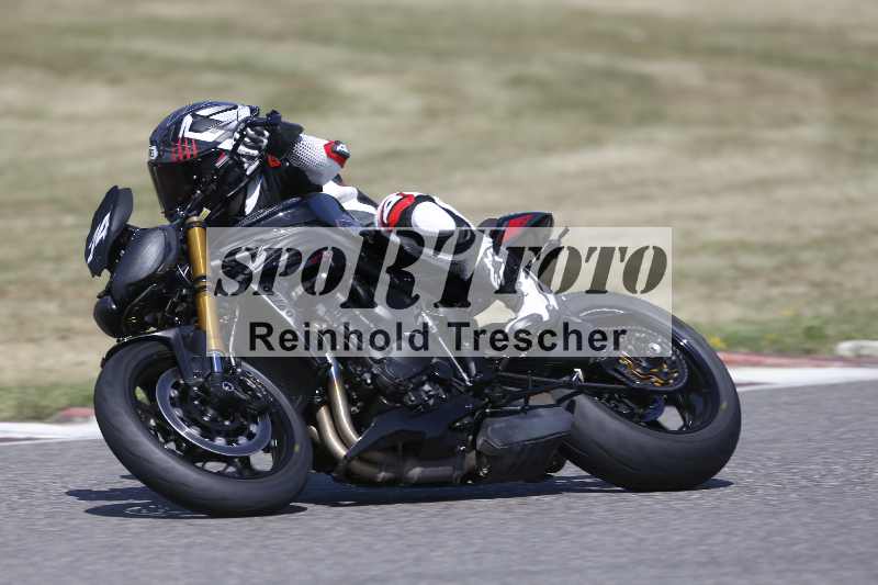 /21 17.06.2026  Ducati Schweiz Track Warmup ADR/Gruppe gelb/74